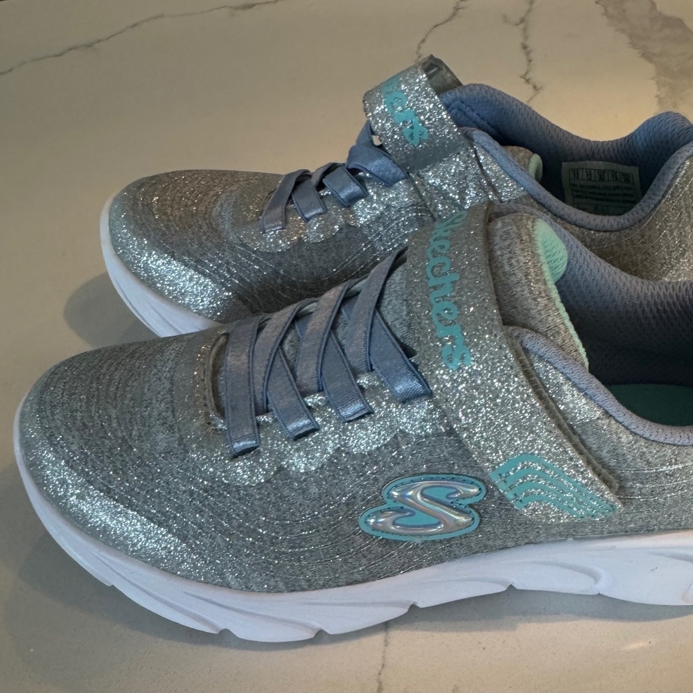GIRLS' SKECHERS DYNAMIC DASH RUNNING SHOE